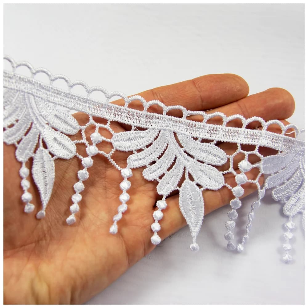 Gipiura na metry wykwintny ornament – Biel 8 cm - Firana / Zasłona, sklep Firanka24